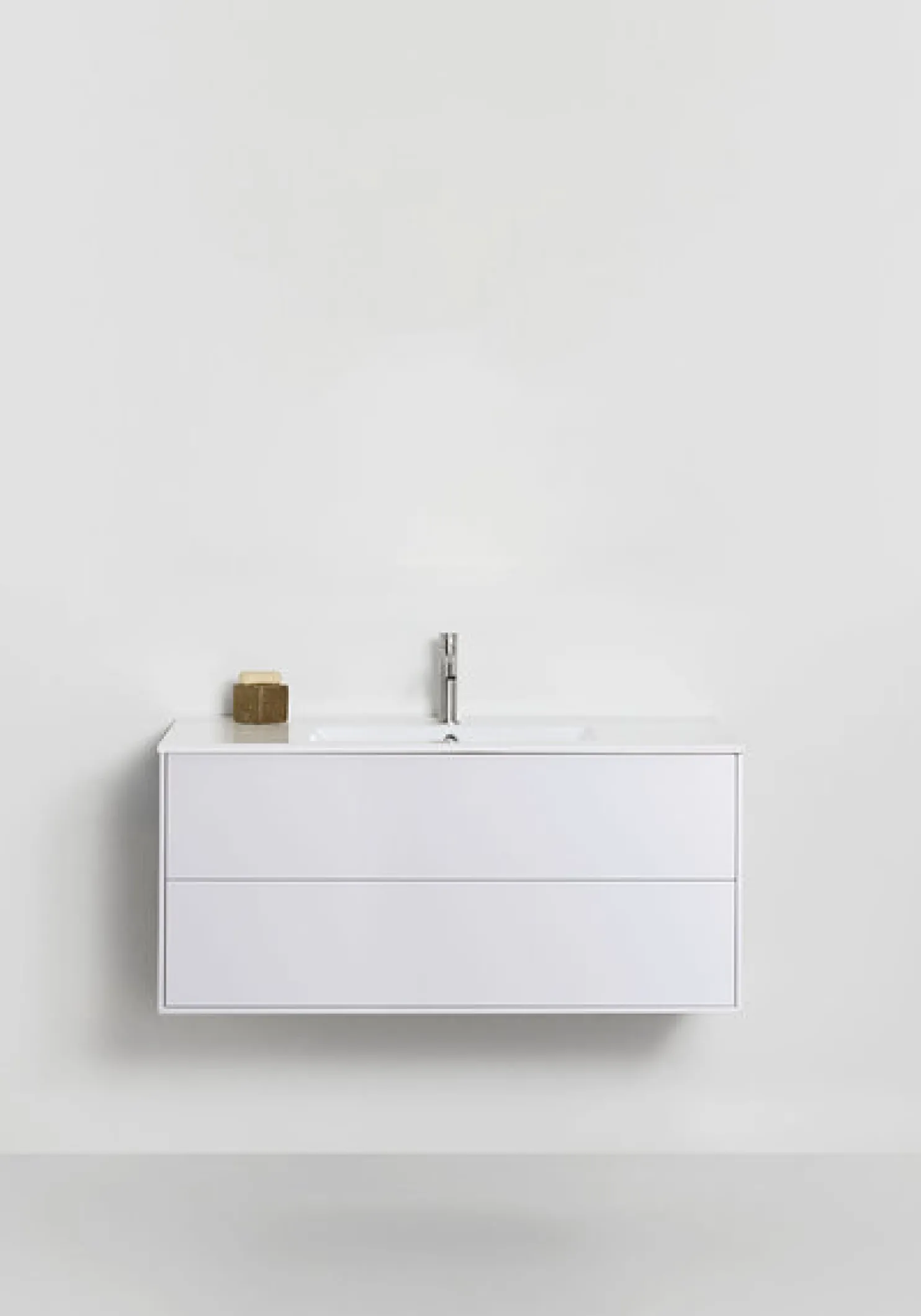 Allaskaappi altaalla Hafa Edge, 470x1010x465mm, 2 ltk, eri värejä