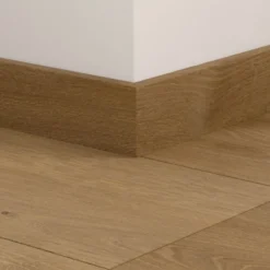 Jalkalista vinyylille Pergo, 240cm