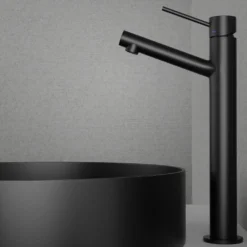 Pesuallashana Scandtap Vector High Black, musta