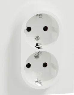 Pistorasia Schneider Electric ELKO One, 2-osainen, 16A, IP21, UPJ, uppoasennus, peitelevyllä, jousiliitos