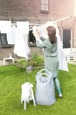 Pyykinkuivausteline Brabantia Essential 4-sakarainen 40 m + muovinen maatuki