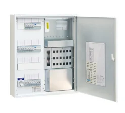 Ryhmäkeskus-data uppo/pinta FE UTU IT-Bulldog 3415/600 V 35A IP30
