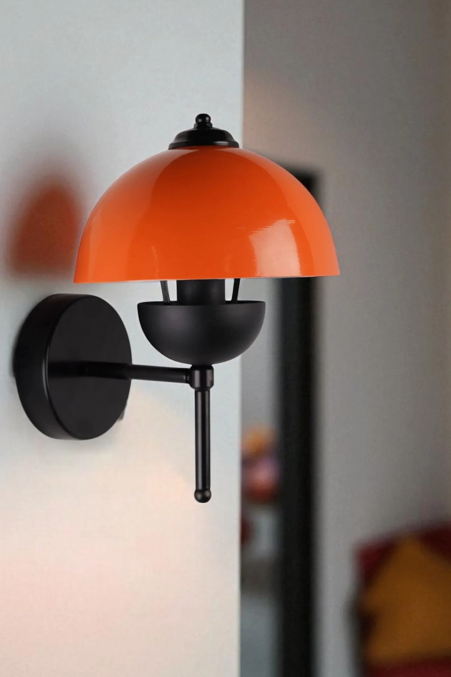 Seinävalaisin Linento Lighting 9079, ø15cm, E27, max. 40W