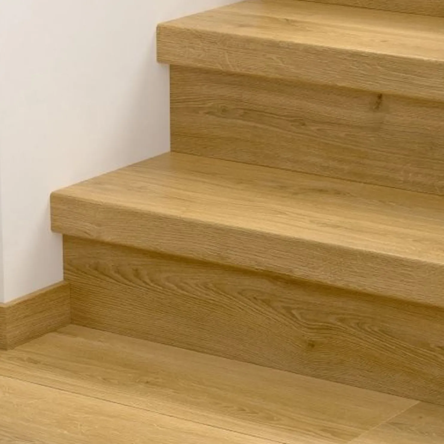 Vinyyliporrassuoja Pergo Medium Plank, 2kpl