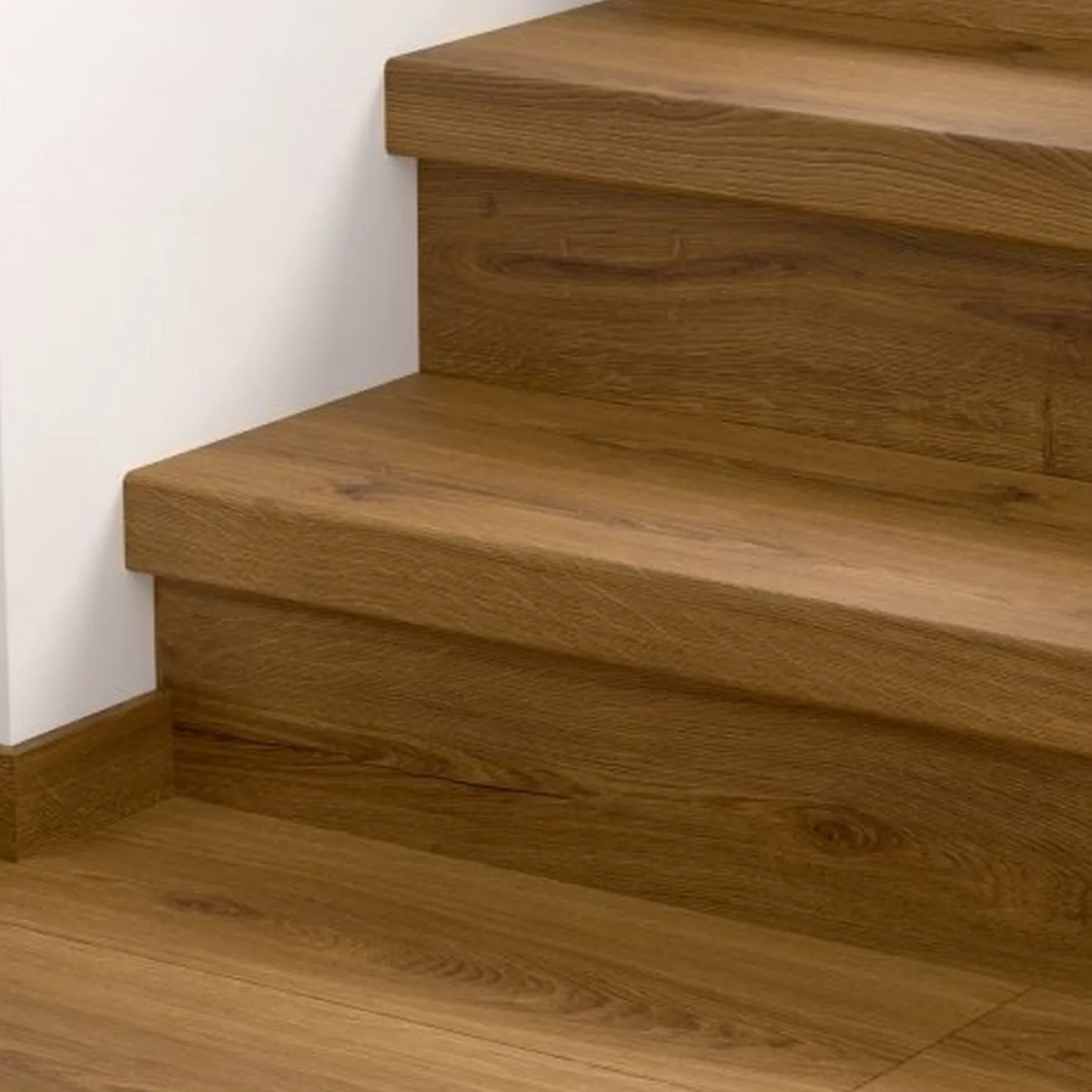 Vinyyliporrassuoja Pergo Medium Plank, 2kpl